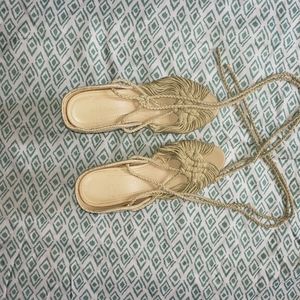 Bcbgeneration Pike Womens Wrap Around Rope Wedge